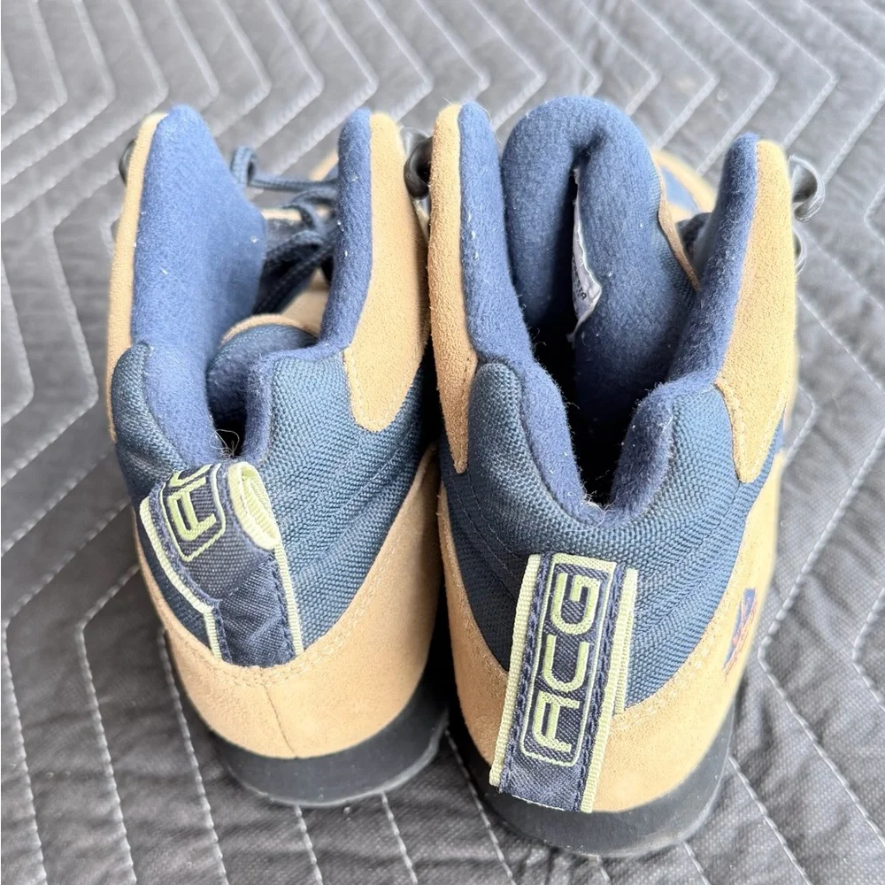 Nike ACG (All Conditions Gear) Boots, size 7.5